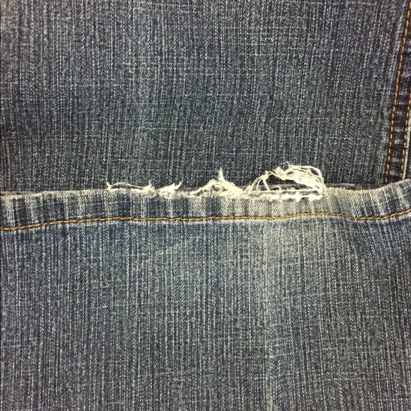 Low Rise Jeans- figure flattering - Size 4 - Picture 7 of 8